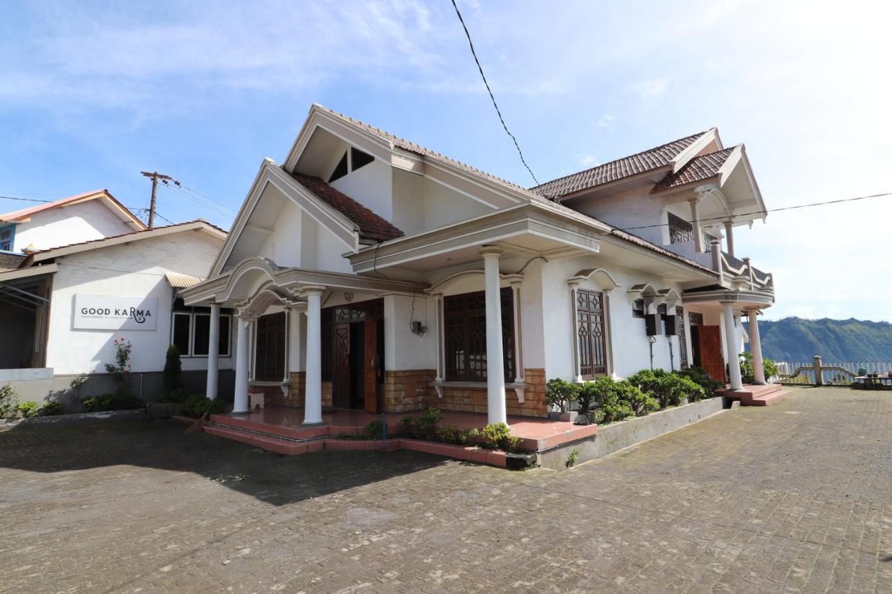 Good Karma Bromo Guesthouse エクステリア 写真